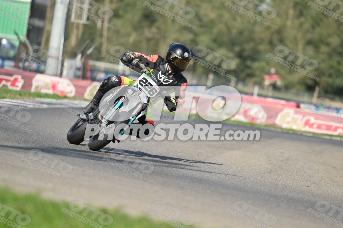 SUPERMOTO 226 · DSH_3976