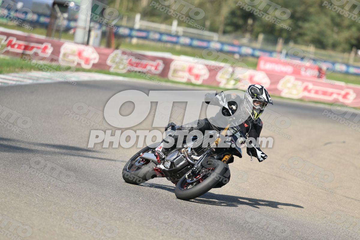 SUPERMOTO 24 · DSH_3992