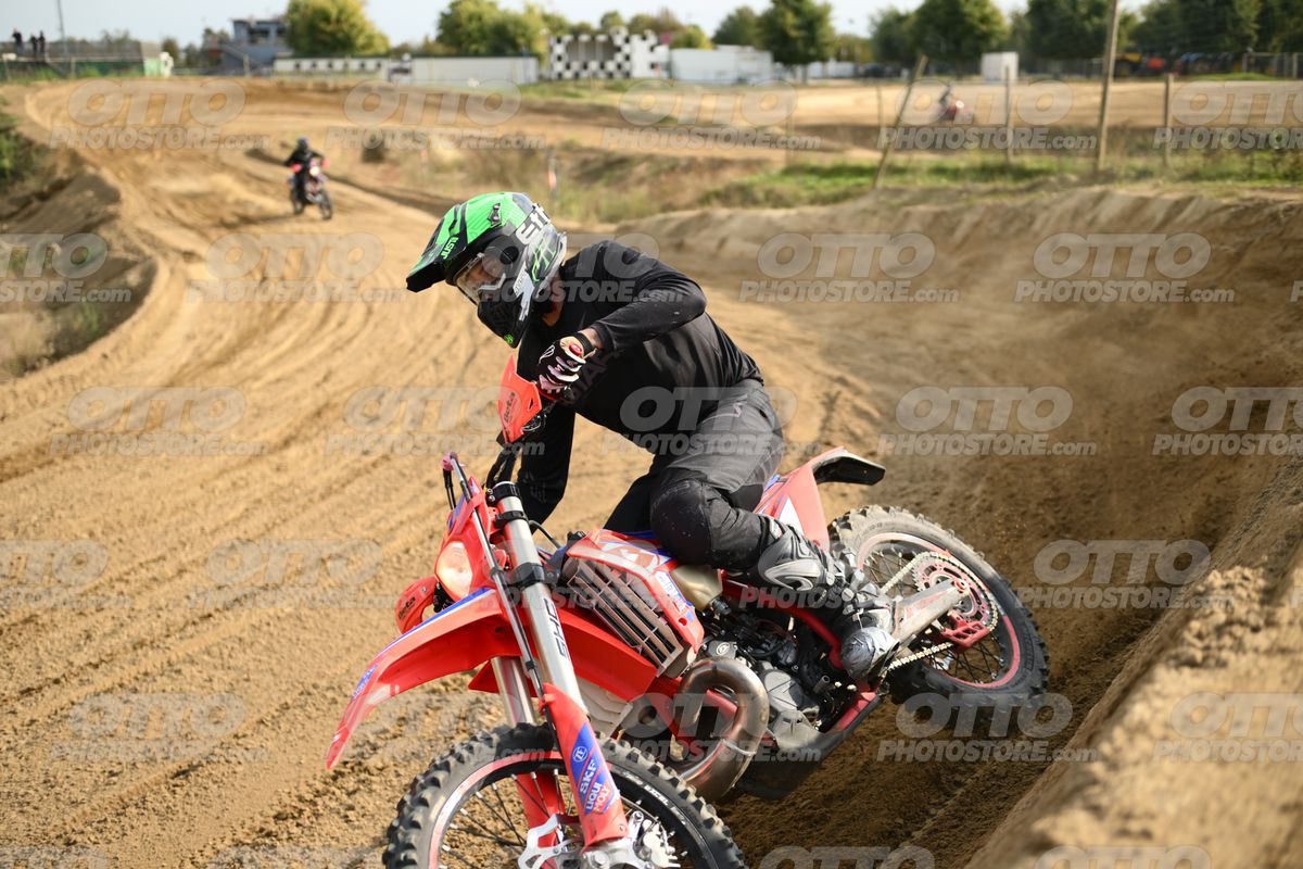 0 - BETA GREEN HELMET · DSH_4119
