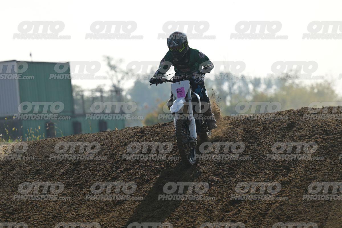 KID WHITE GREEN · DSH_4280