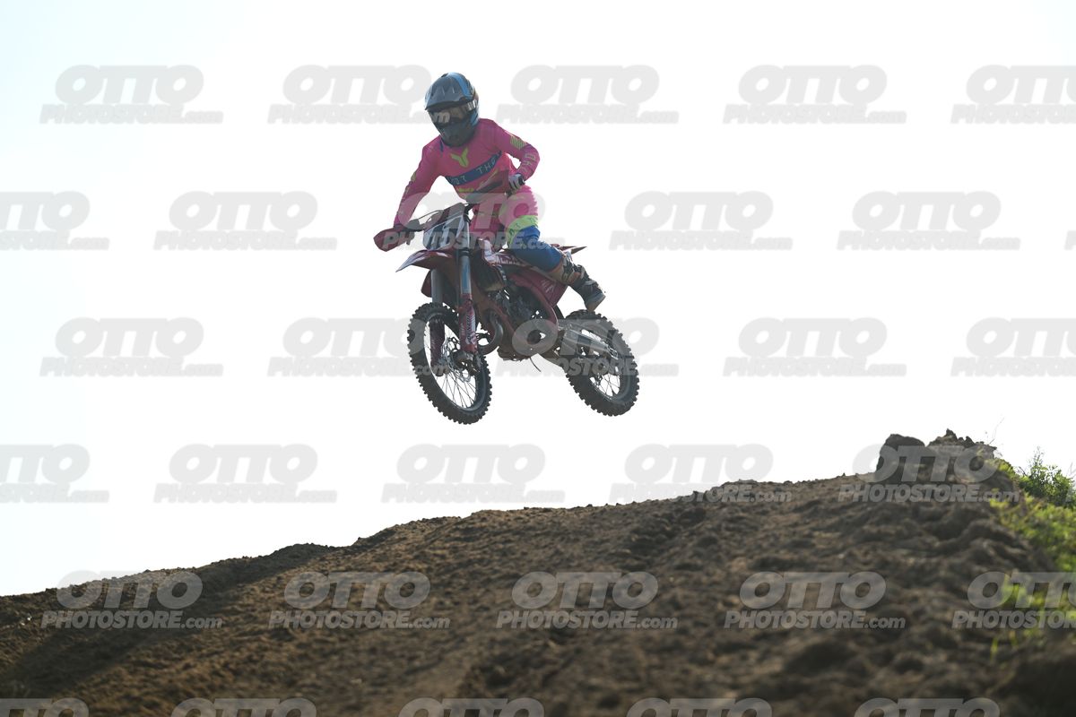 KID 41 · DSH_4324