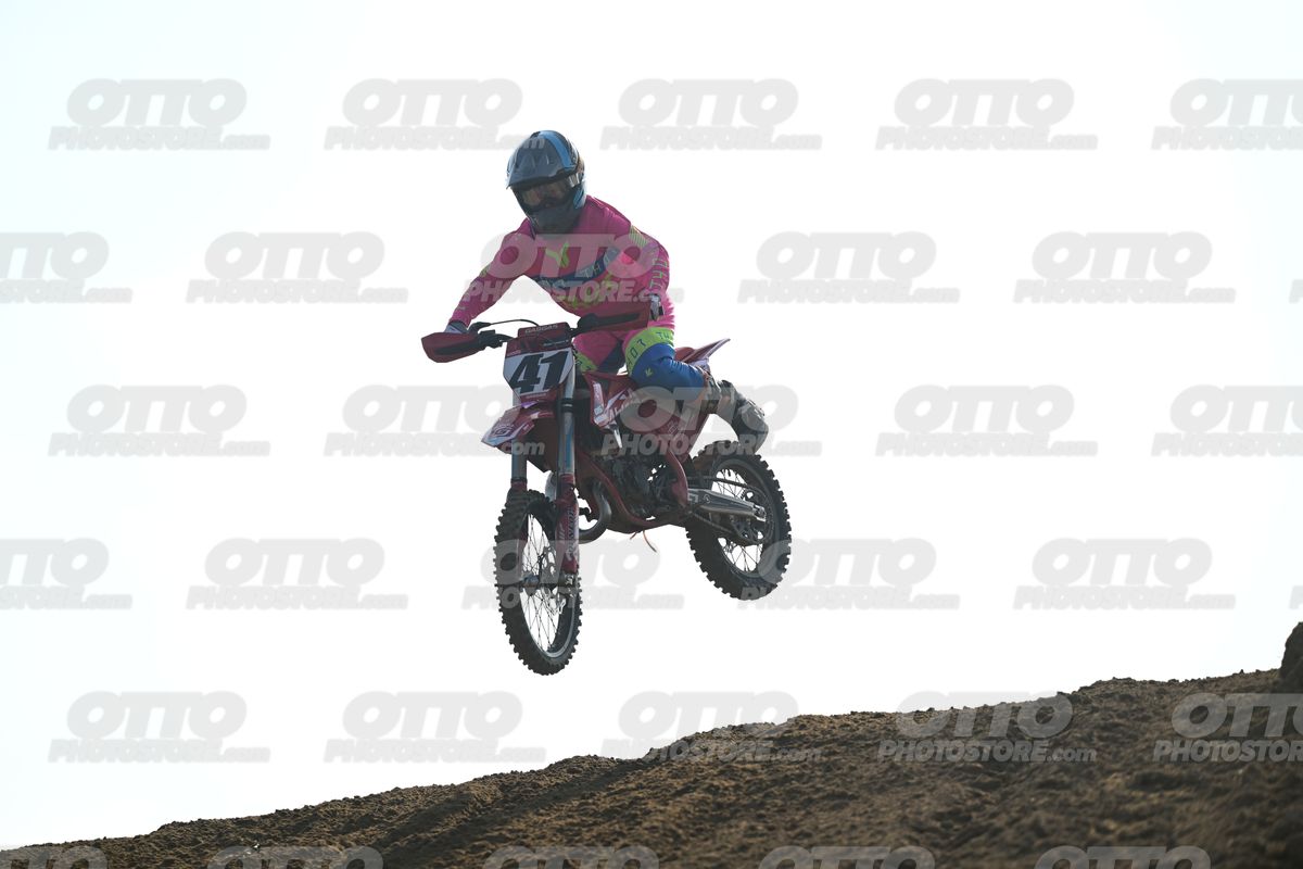 KID 41 · DSH_4325