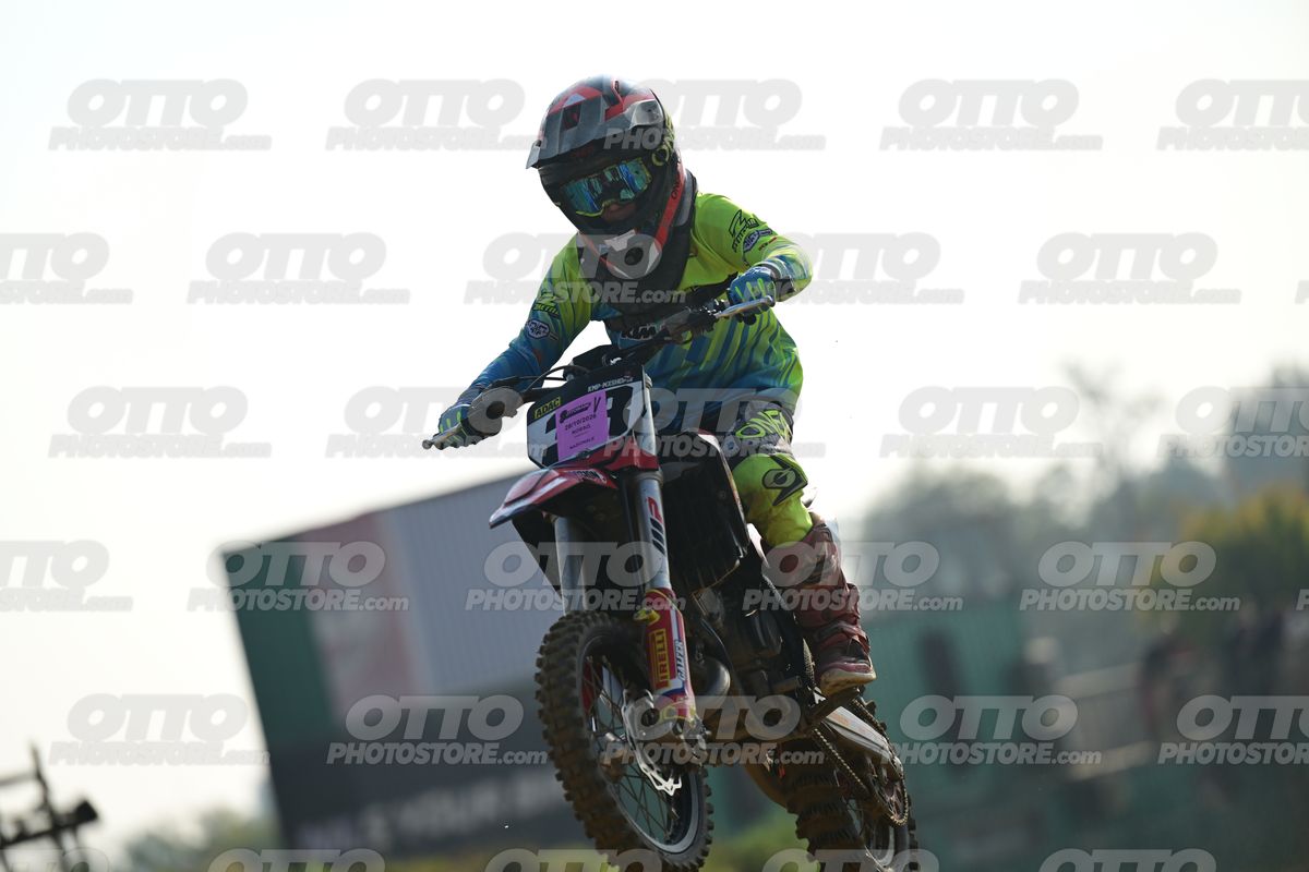 KID 38 · DSH_4384