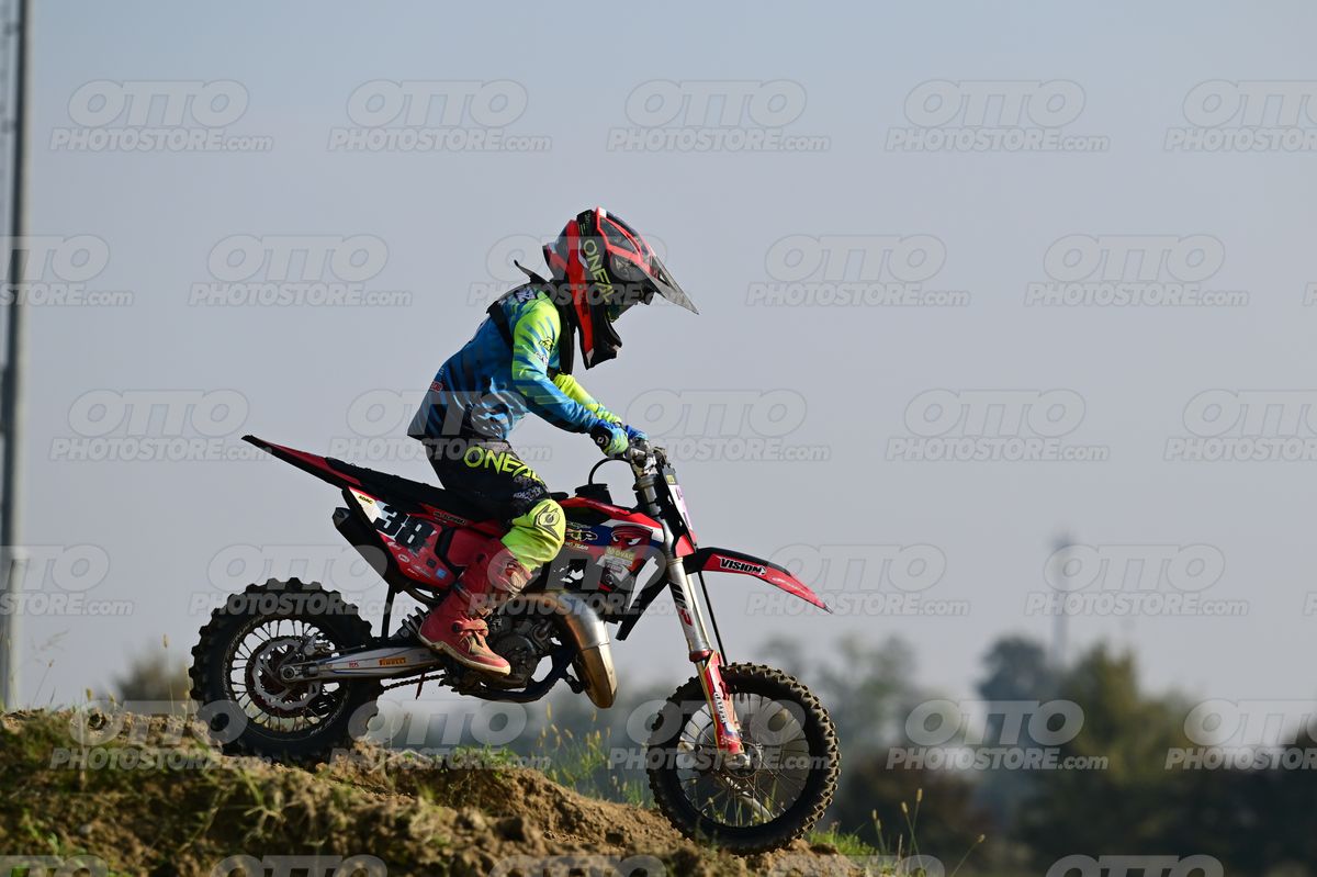 KID 38 · DSH_4388