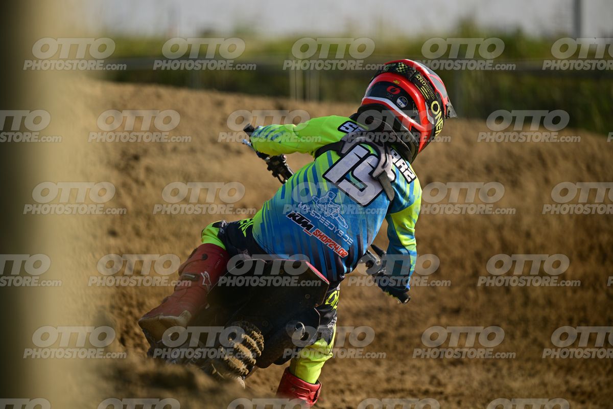 KID 38 · DSH_4409