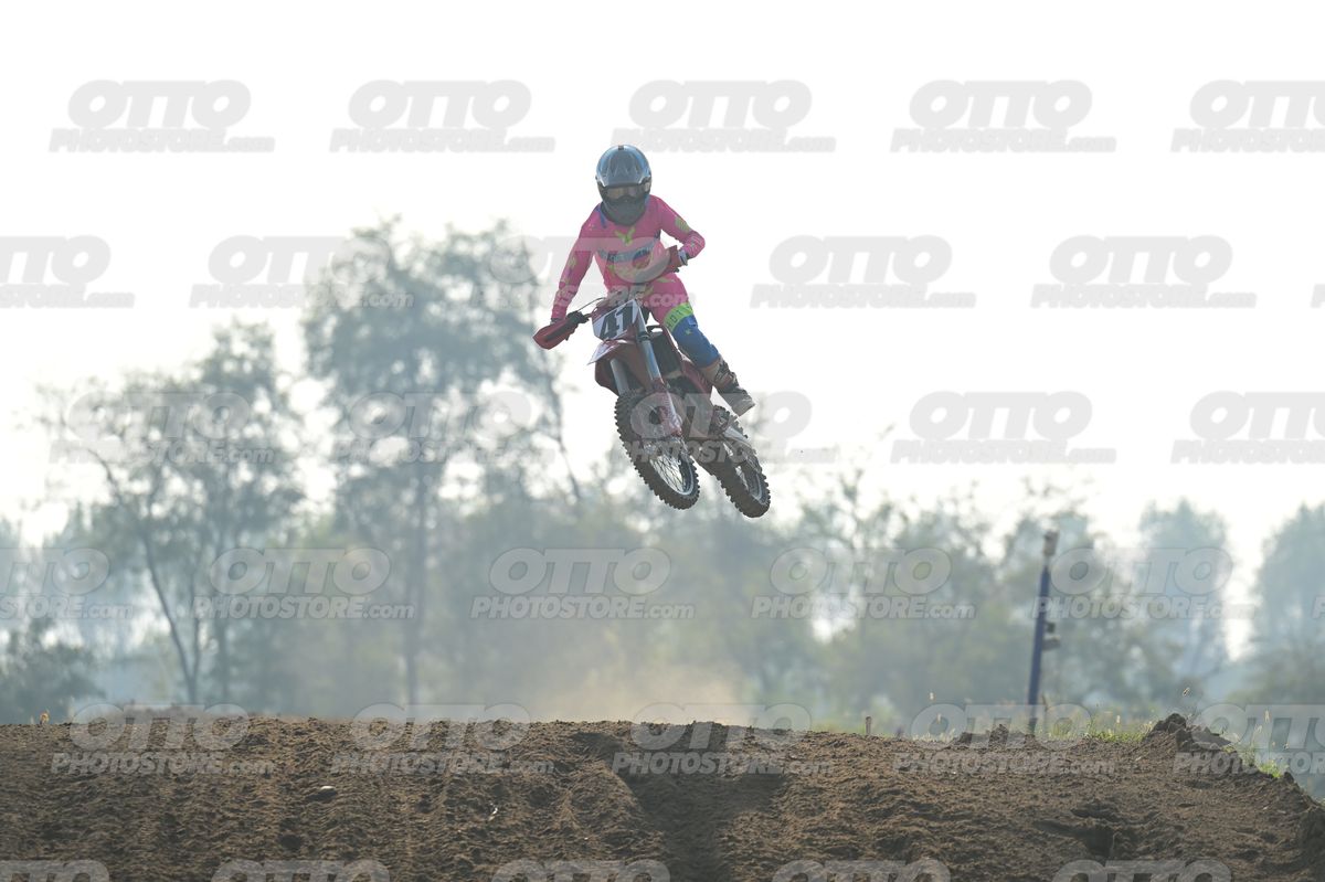 KID 41 · DSH_4416