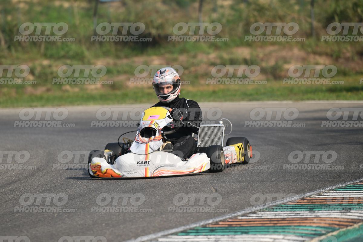 KART 214 · DSH_4677