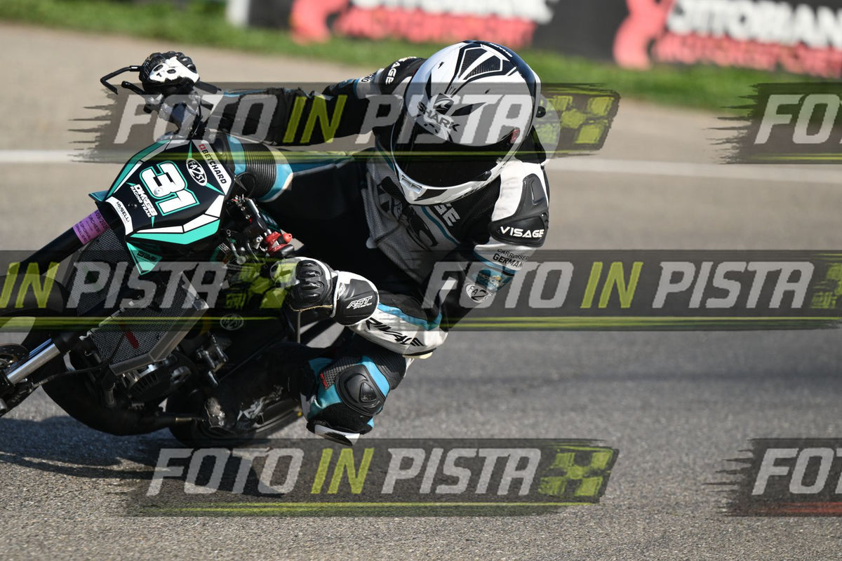 PITBIKE - SCOOTER 31 · DSH_4754