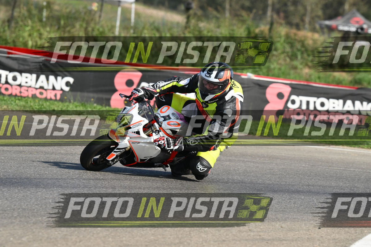 PITBIKE - SCOOTER OHVALE BIANCA - TUTA BERIK · DSH_4815