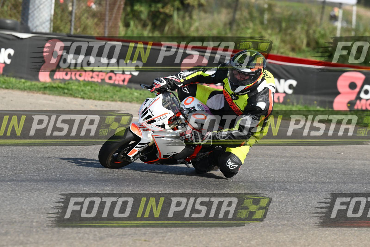 PITBIKE - SCOOTER OHVALE BIANCA - TUTA BERIK · DSH_4817