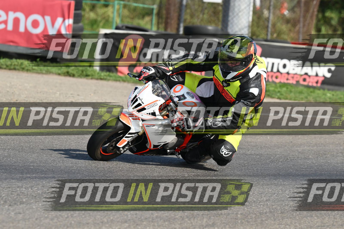 PITBIKE - SCOOTER OHVALE BIANCA - TUTA BERIK · DSH_4819