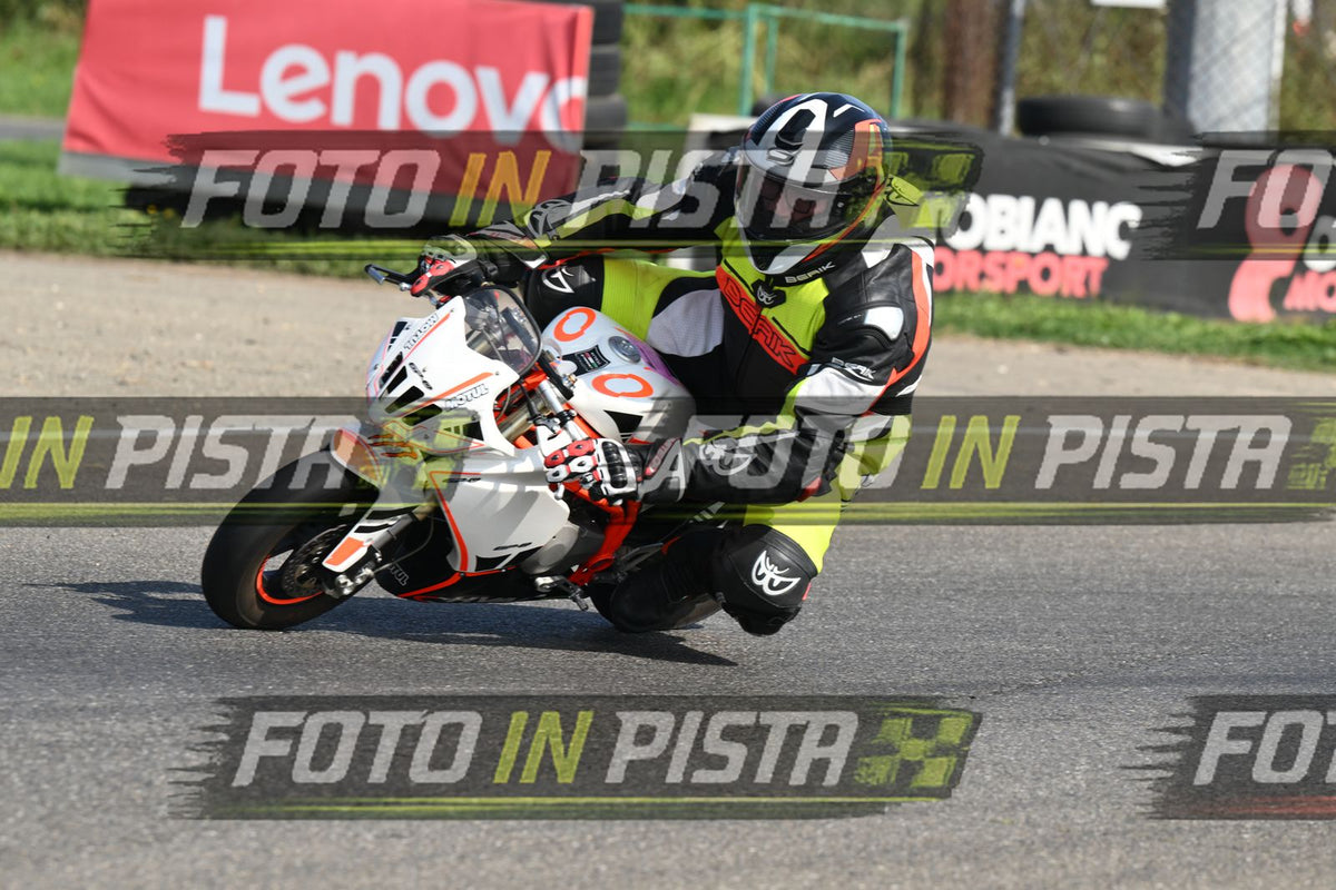 PITBIKE - SCOOTER OHVALE BIANCA - TUTA BERIK · DSH_4820