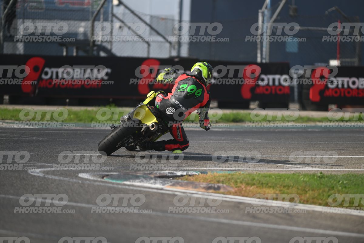 SUPERMOTO 299 · DSH_4879