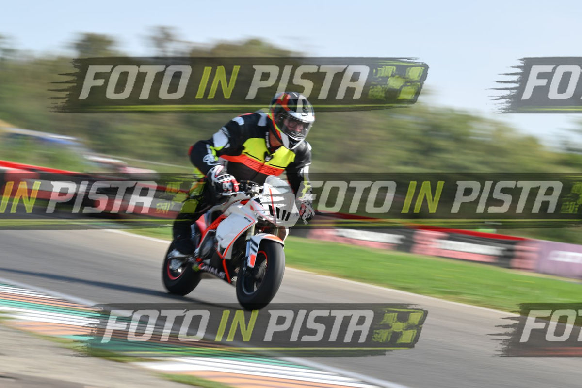 PITBIKE - SCOOTER OHVALE BIANCA - TUTA BERIK · DSH_4903
