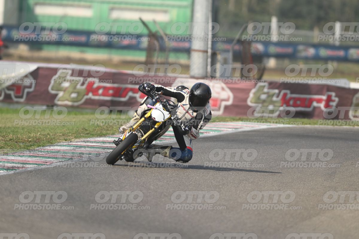 PITBIKE WHITE black - PITBIKE · DSH_4922