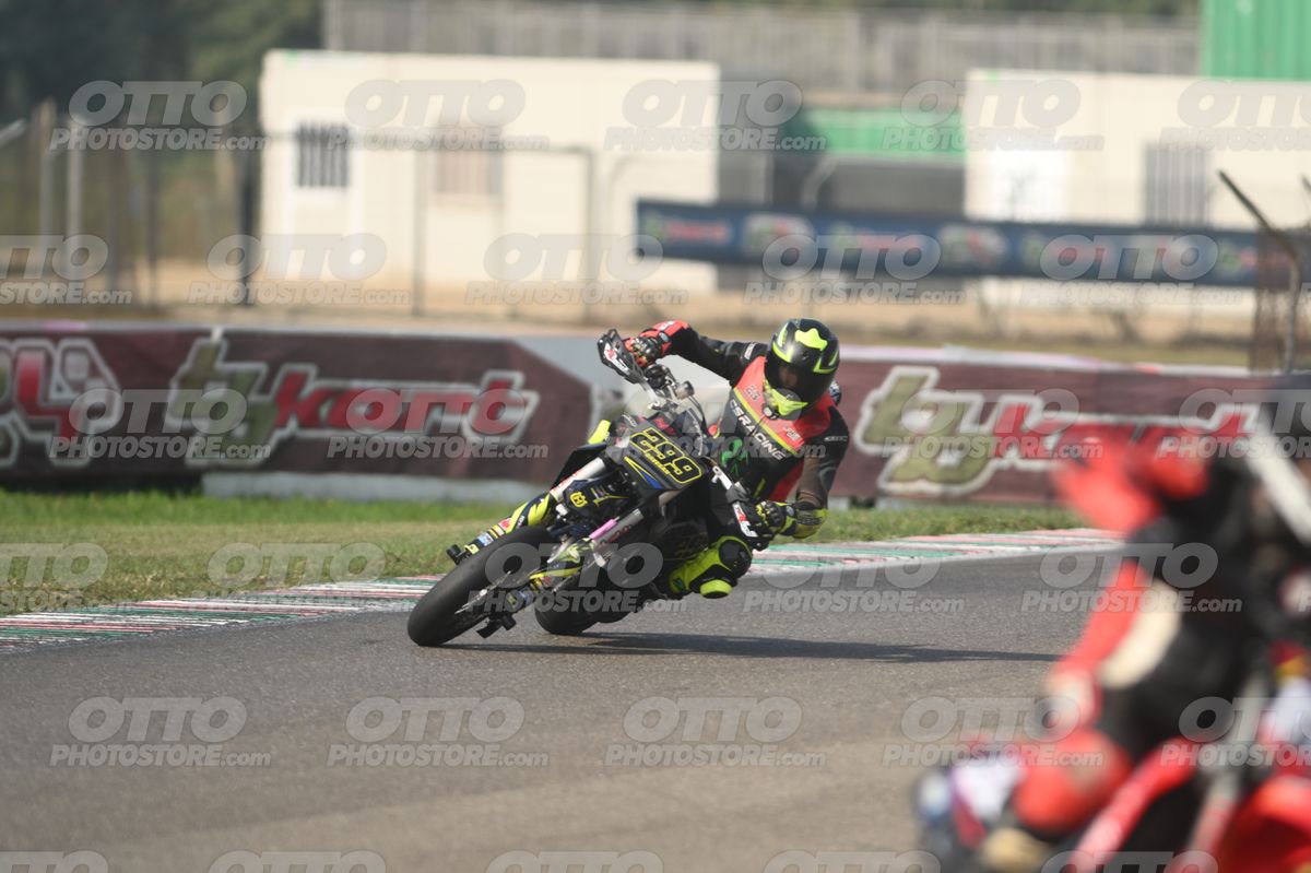 SUPERMOTO 299 · DSH_4943