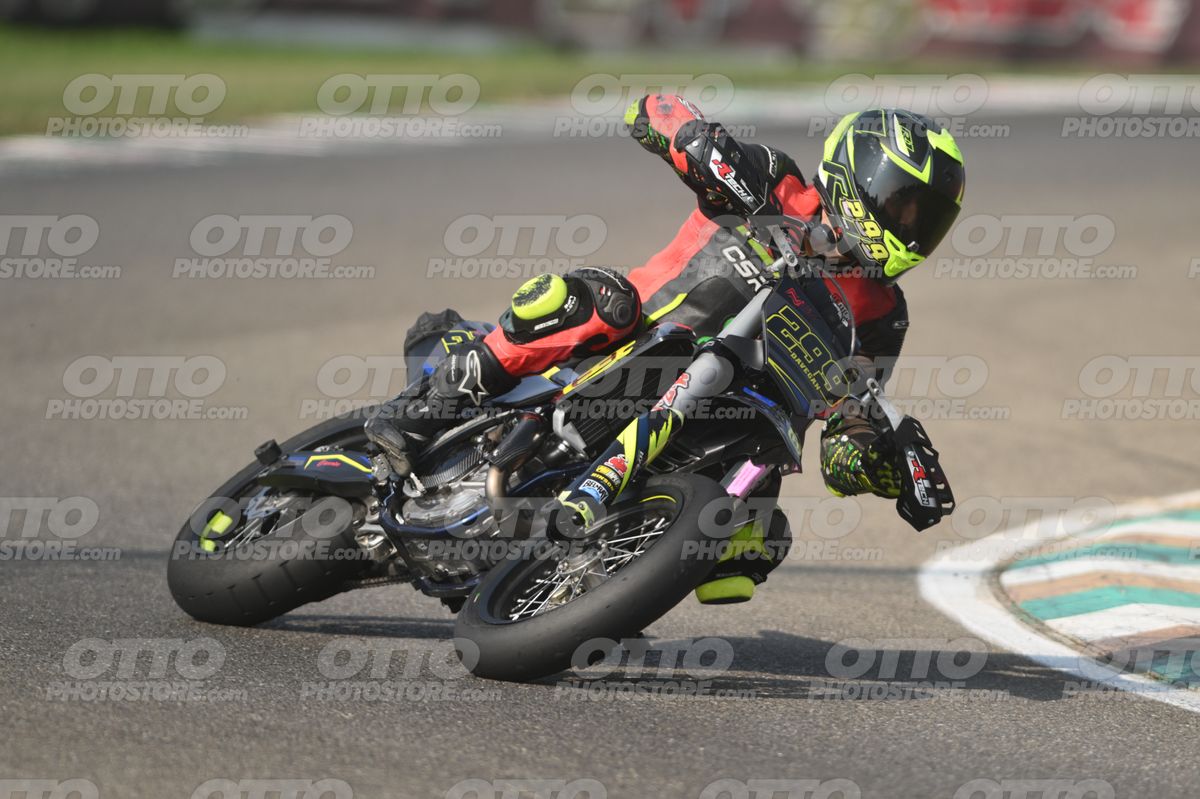 SUPERMOTO 299 · DSH_4950