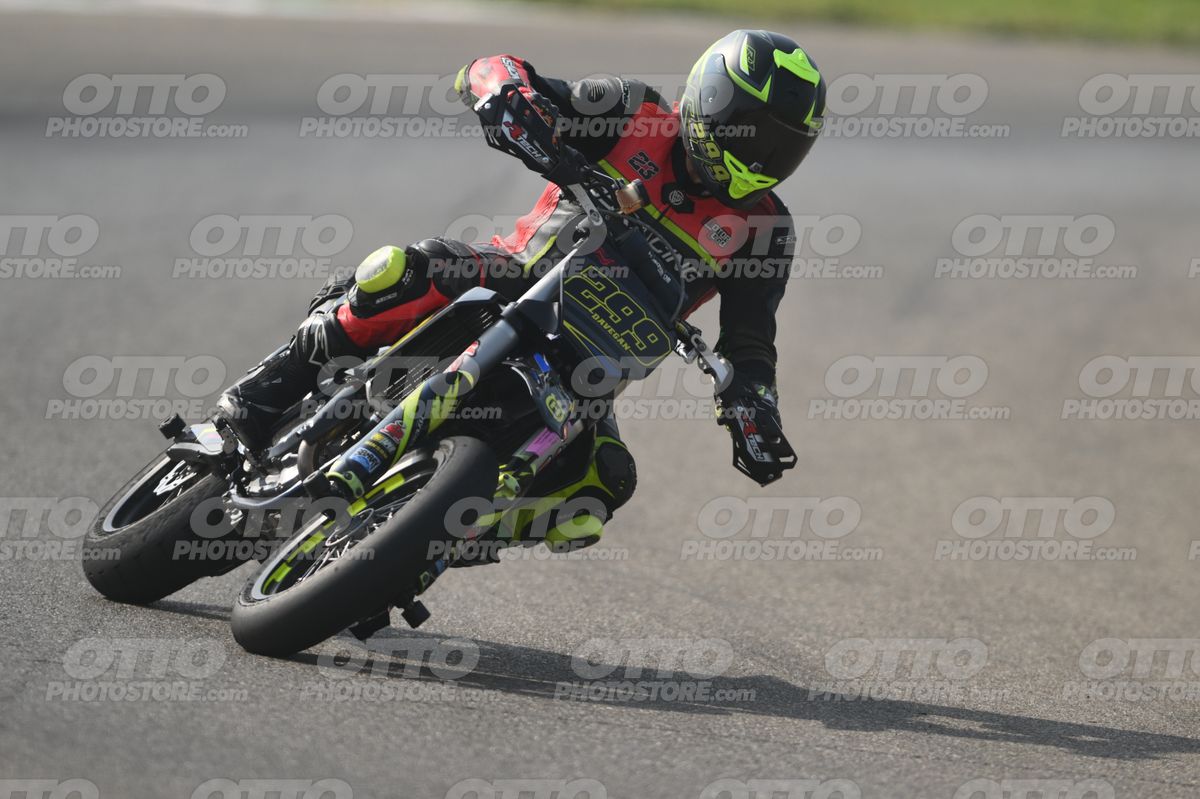 SUPERMOTO 299 · DSH_5090