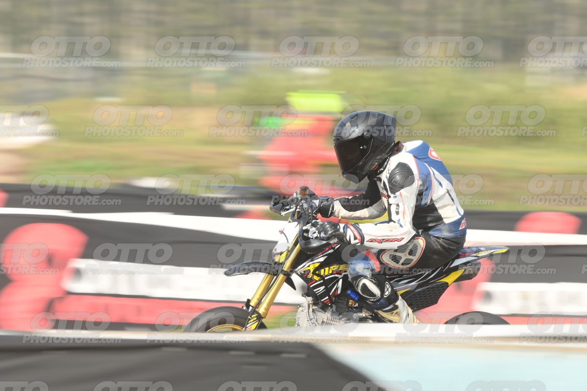 PITBIKE WHITE black - PITBIKE · DSH_5116