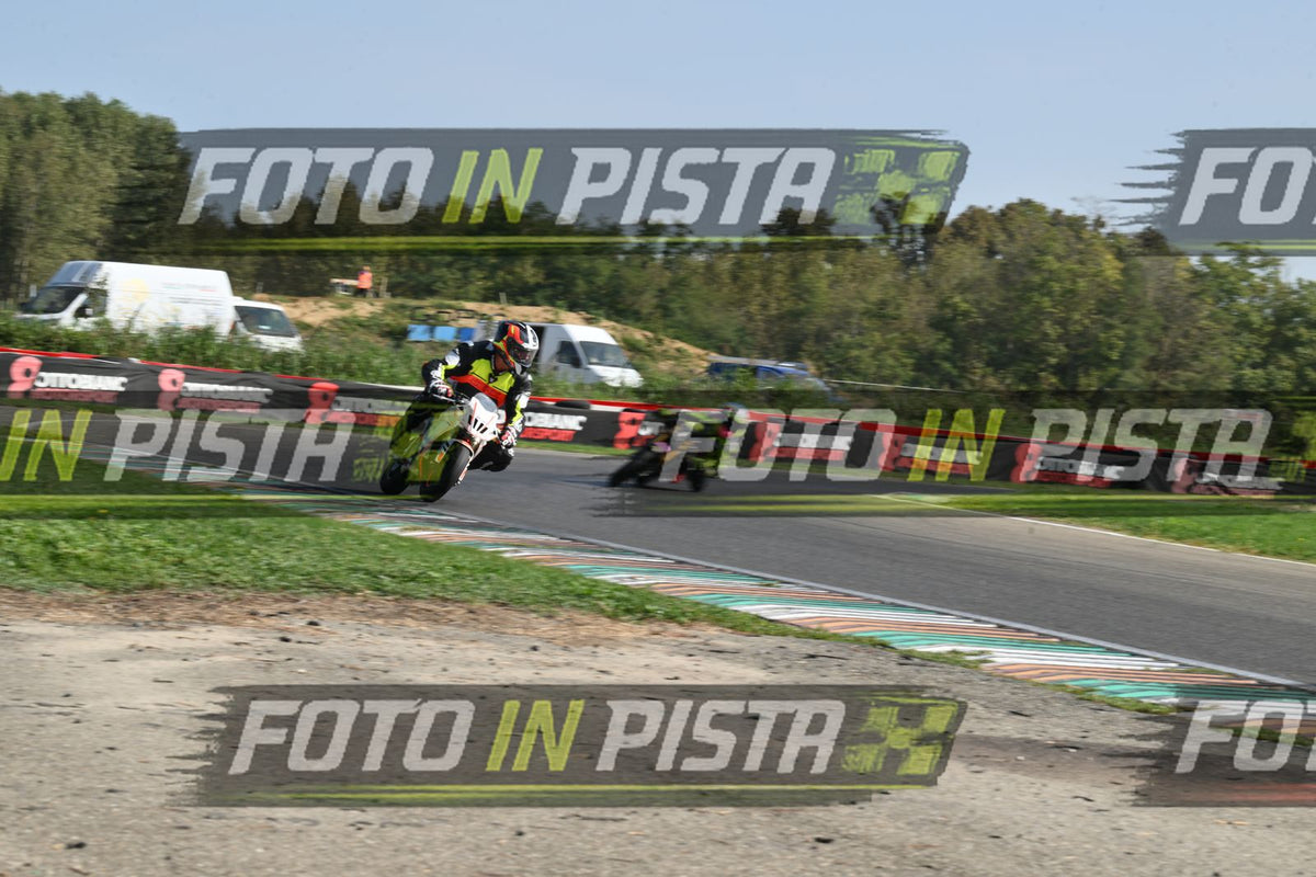 PITBIKE - SCOOTER OHVALE BIANCA - TUTA BERIK · DSH_5149