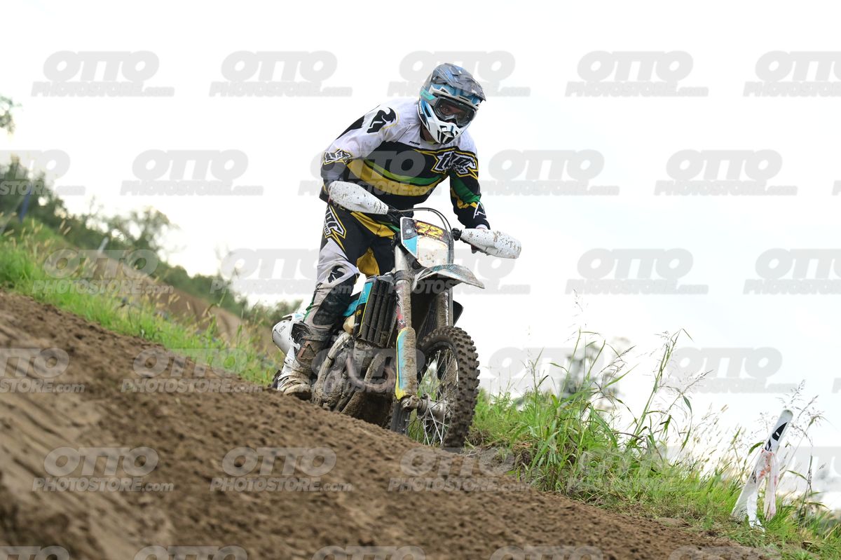 72 · DSH_5373