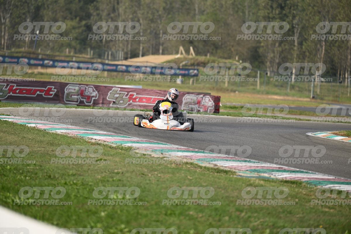 KART 214 · DSH_5447