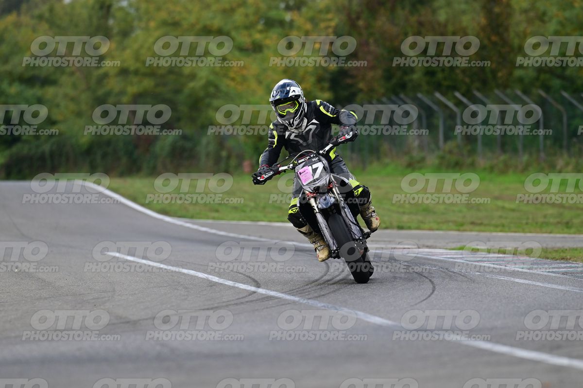 SUPERMOTO 27 · DSH_5656