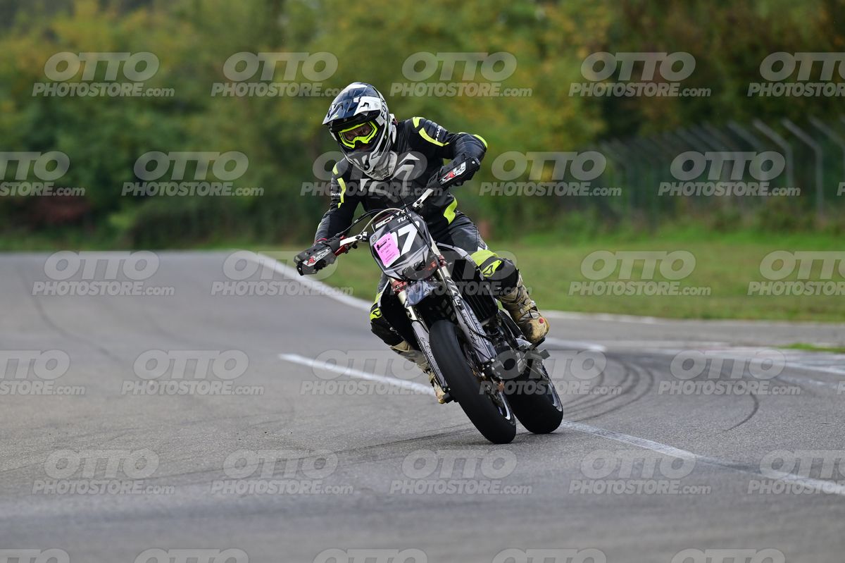 SUPERMOTO 27 · DSH_5658
