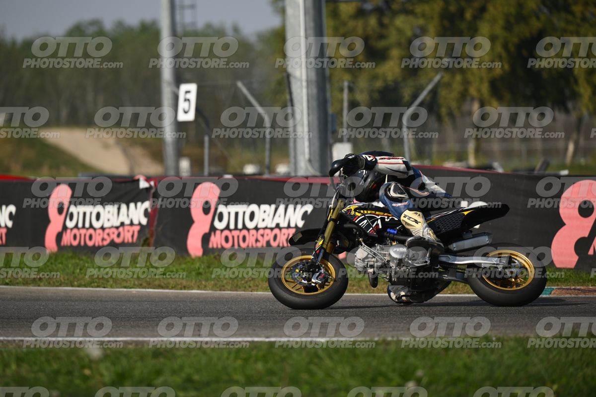 PITBIKE WHITE black - PITBIKE · DSH_5676