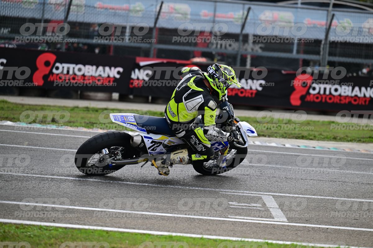 SUPERMOTO 72 · DSH_5684