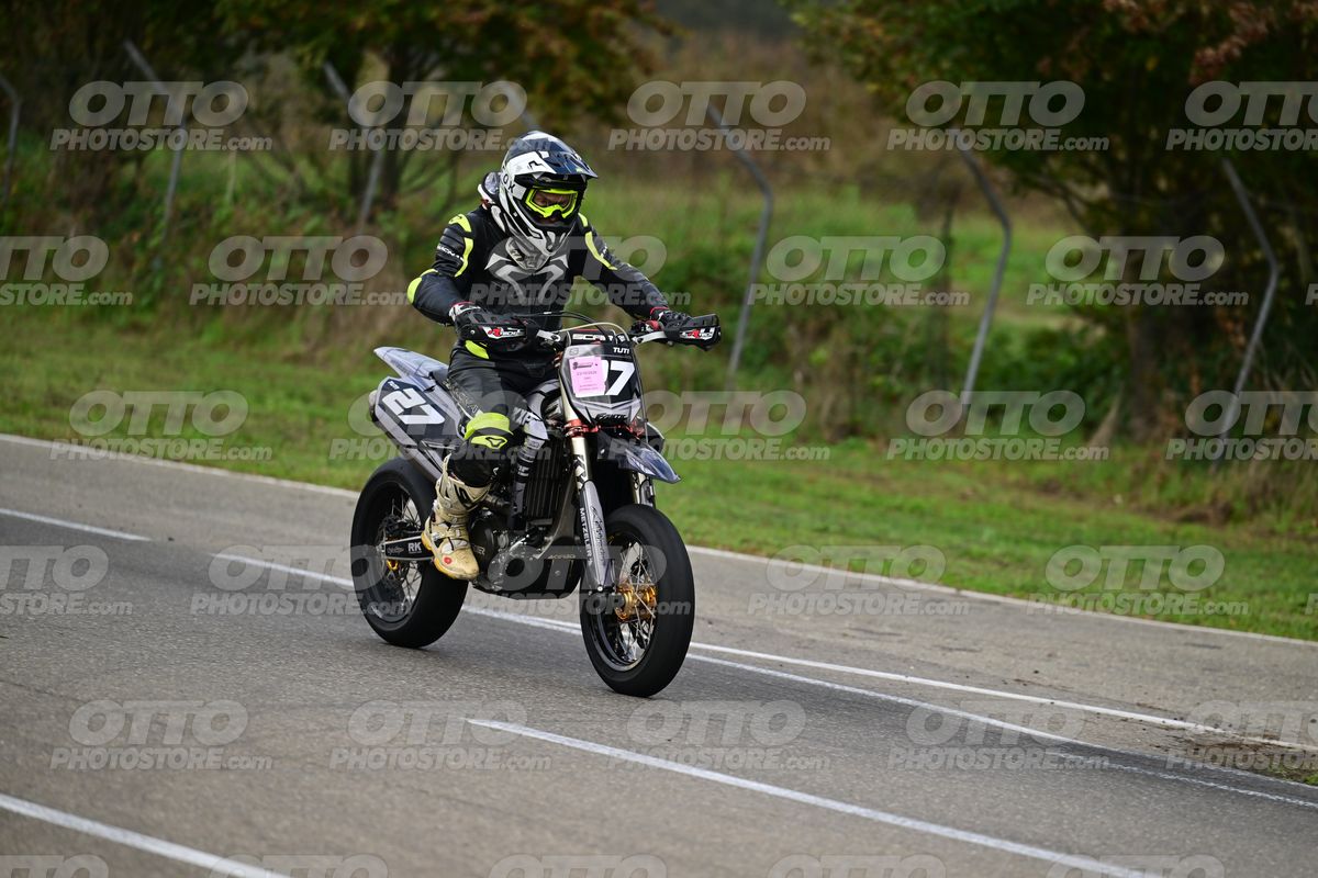 SUPERMOTO 27 · DSH_5685
