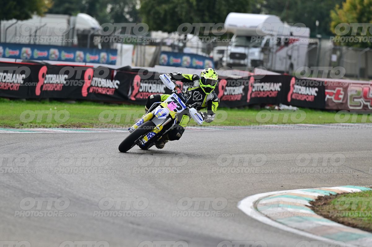 SUPERMOTO 72 · DSH_5695
