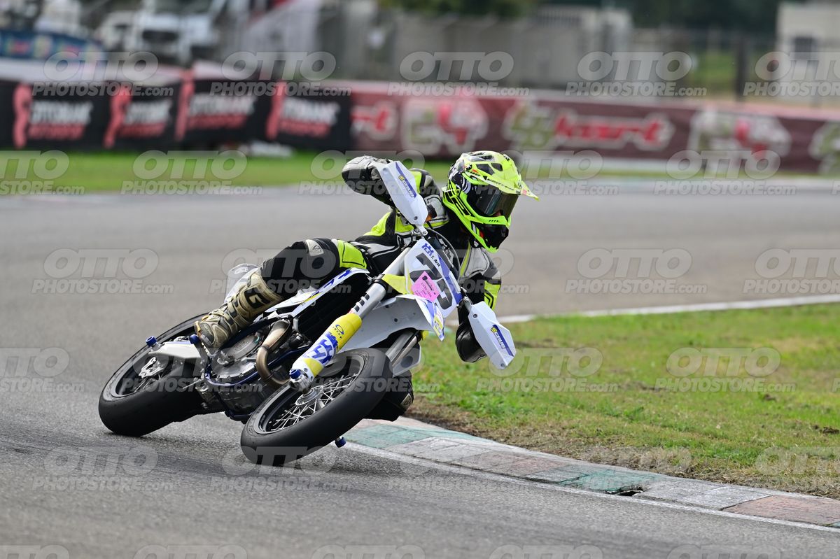 SUPERMOTO 72 · DSH_5700