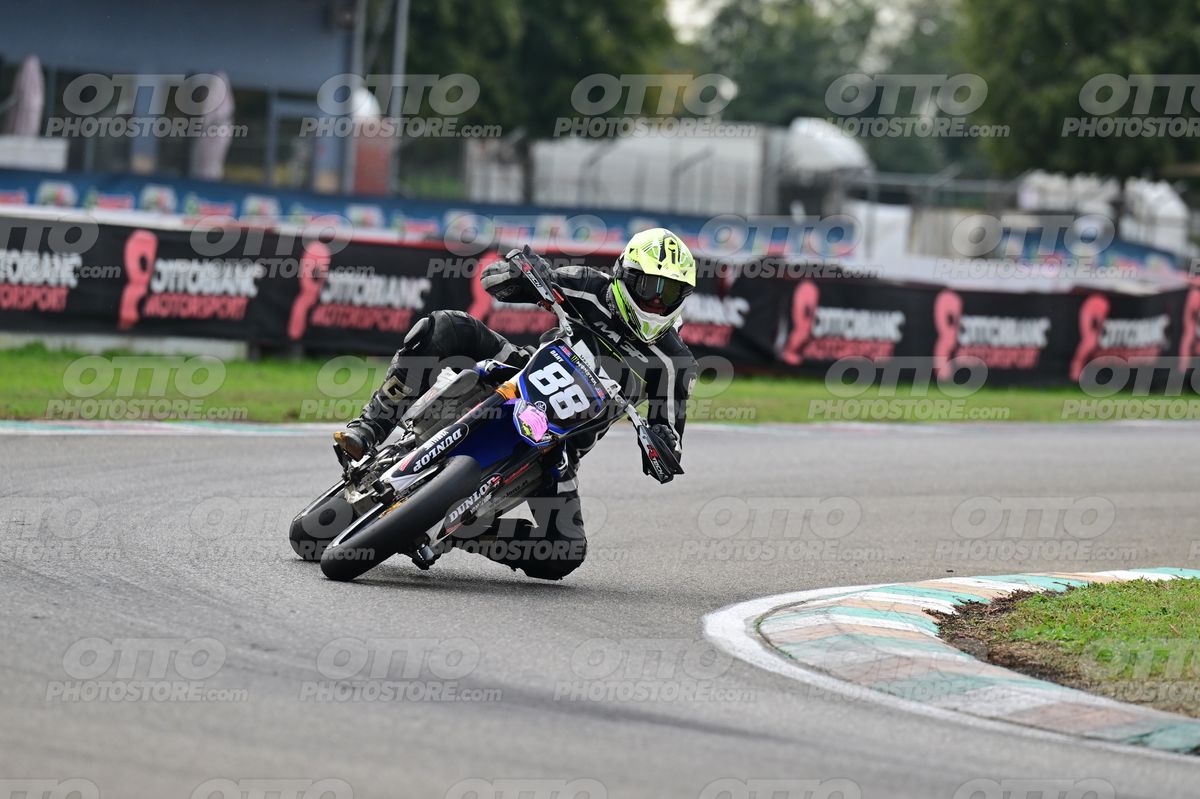 SUPERMOTO 88 · DSH_5729