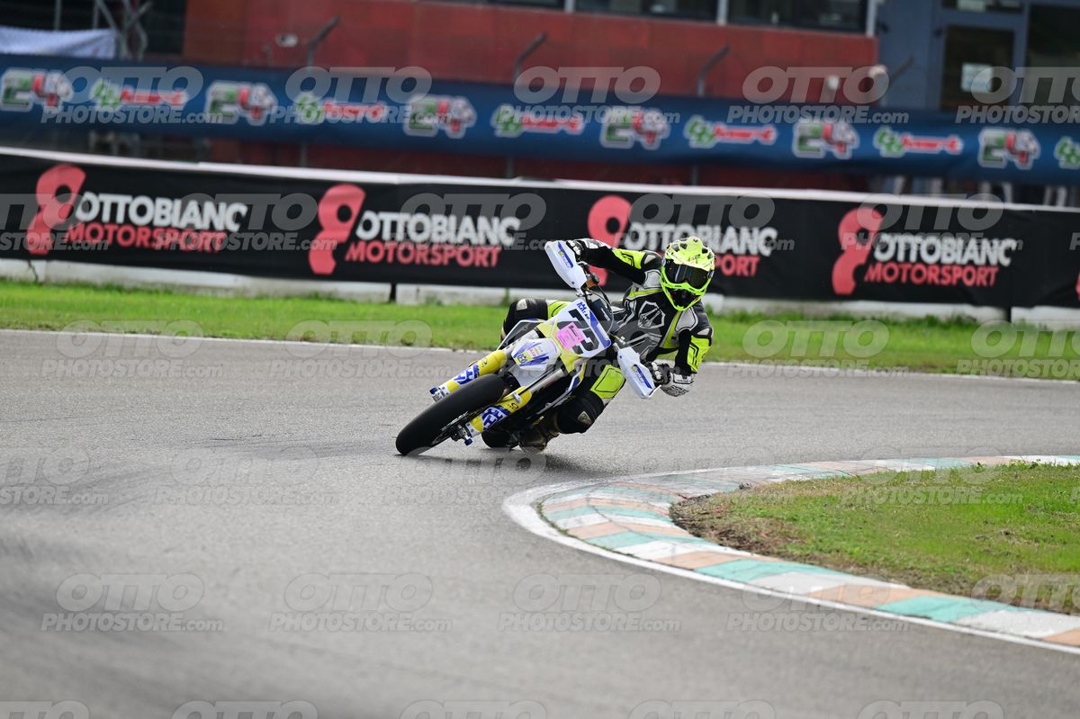 SUPERMOTO 72 · DSH_5740