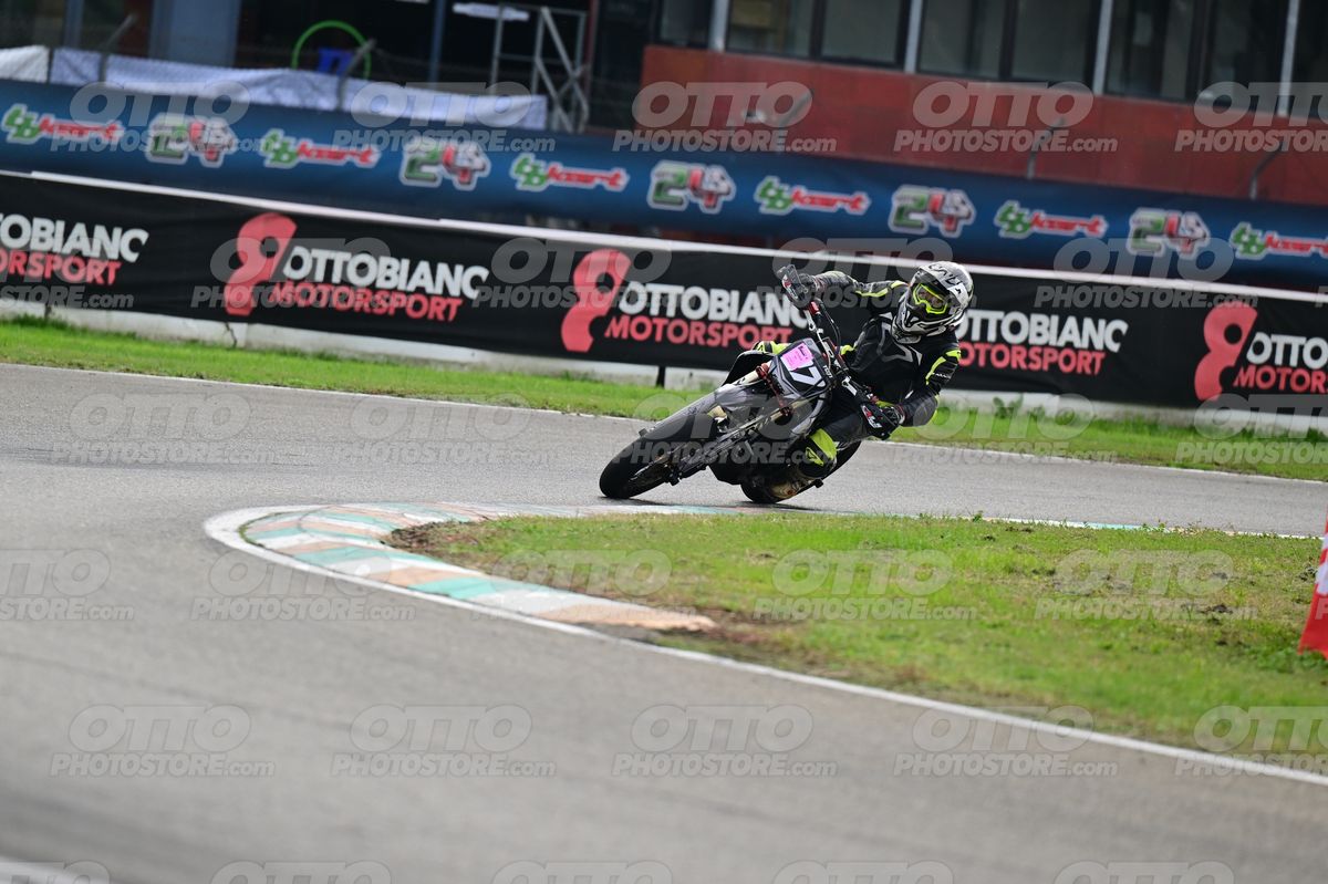 SUPERMOTO 27 · DSH_5745