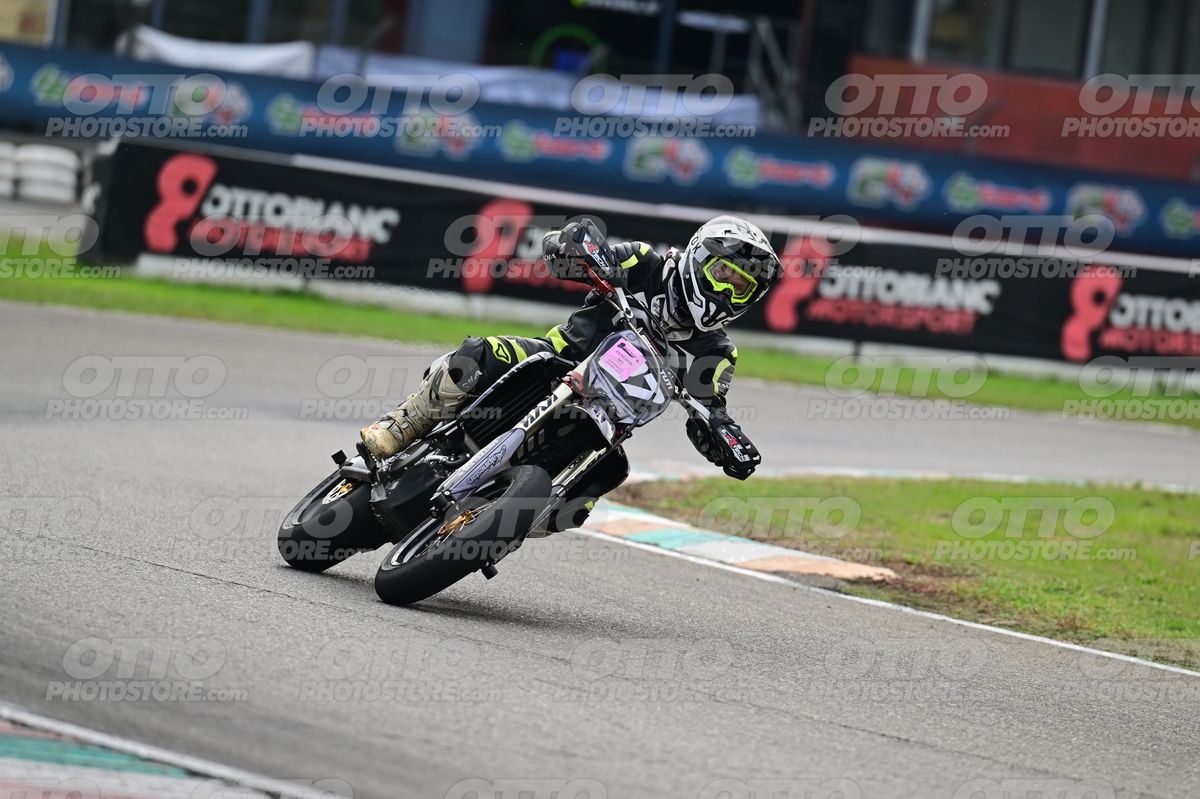 SUPERMOTO 27 · DSH_5751
