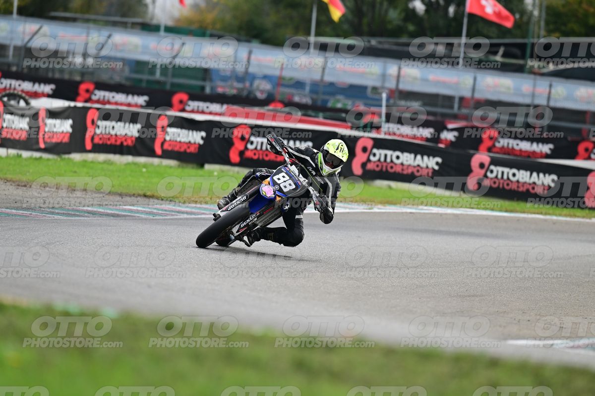 SUPERMOTO 88 · DSH_5802