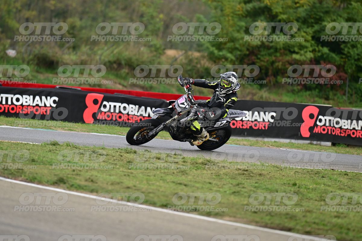 SUPERMOTO 27 · DSH_5818