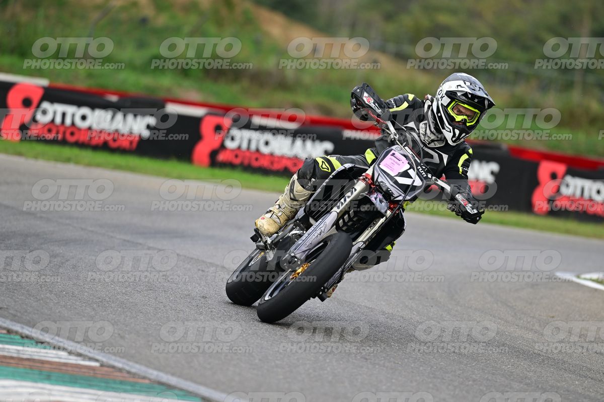 SUPERMOTO 27 · DSH_5825