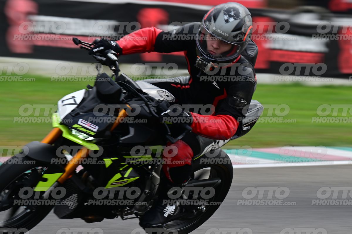 PITBIKE - SCOOTER 17 · DSH_5878