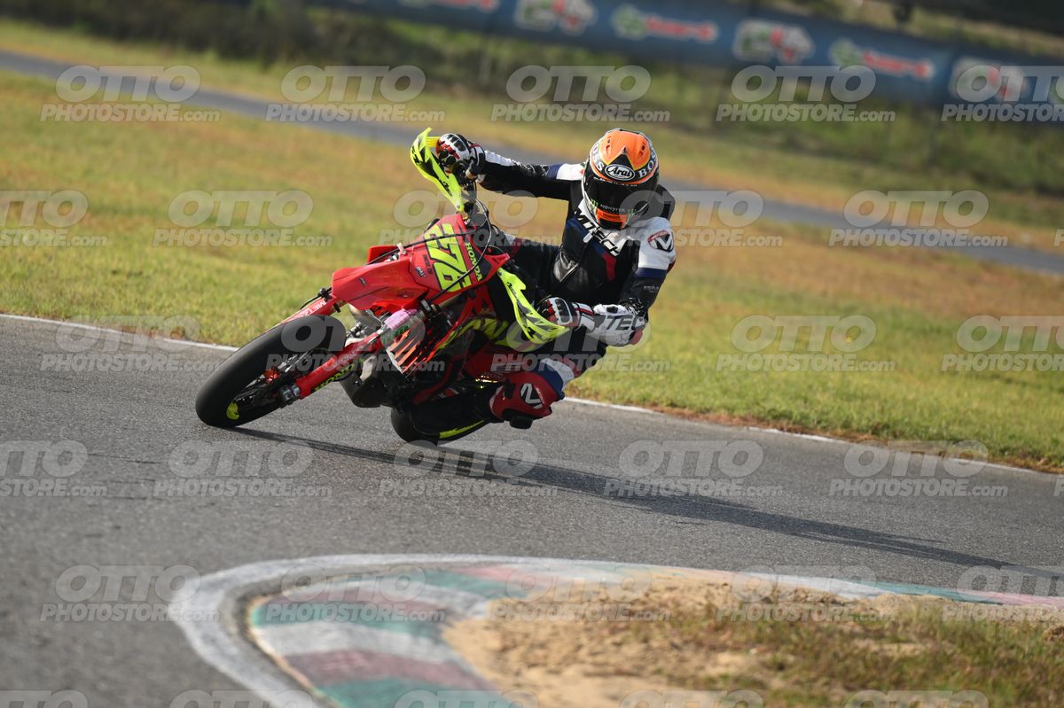 SUPERMOTO 276 · DSH_5918