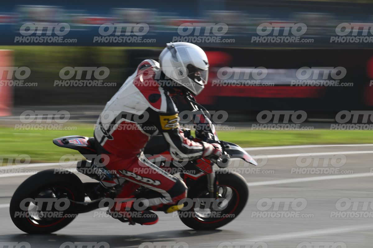 PITBIKE RED WHITE PITBIKE · DSH_6015