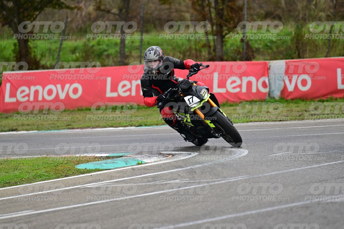 PITBIKE - SCOOTER 17 · DSH_6041