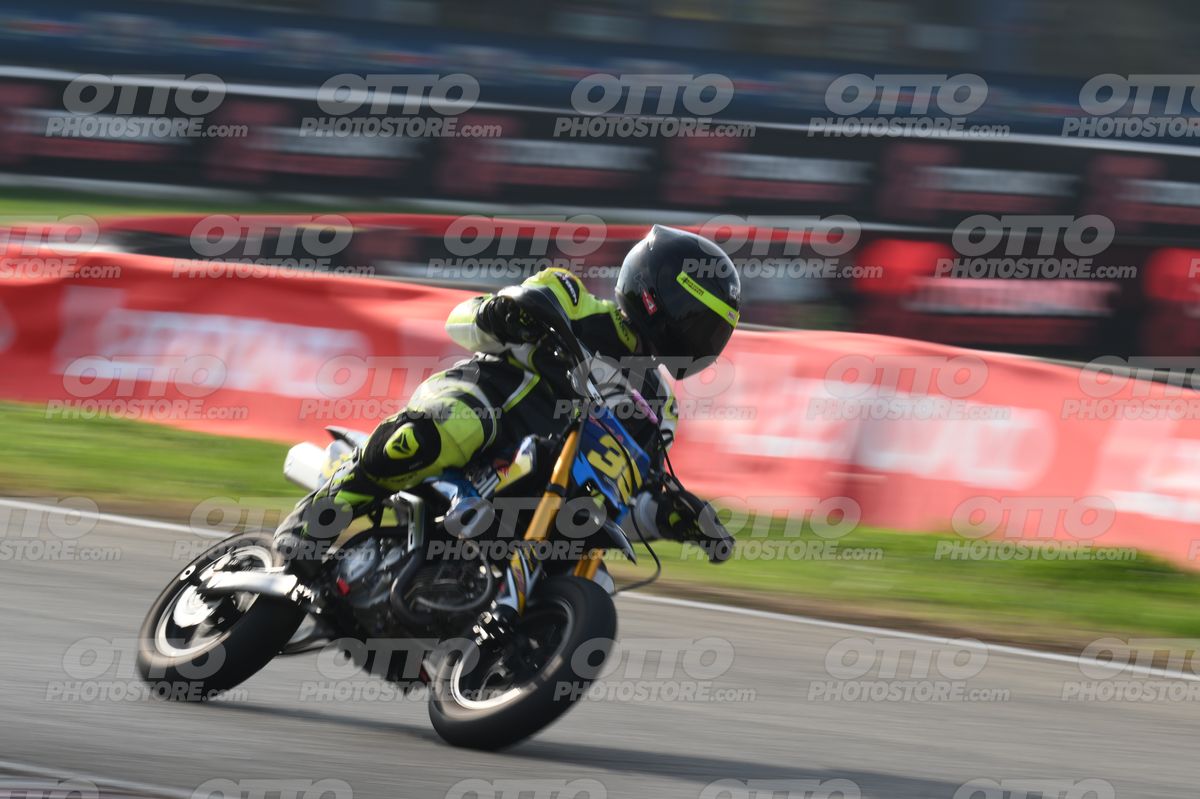 PITBIKE 35 · DSH_6072