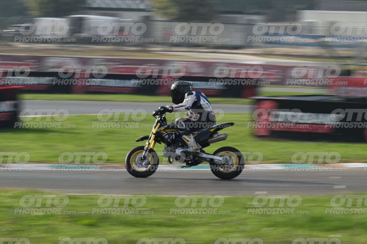 PITBIKE WHITE black - PITBIKE · DSH_6094