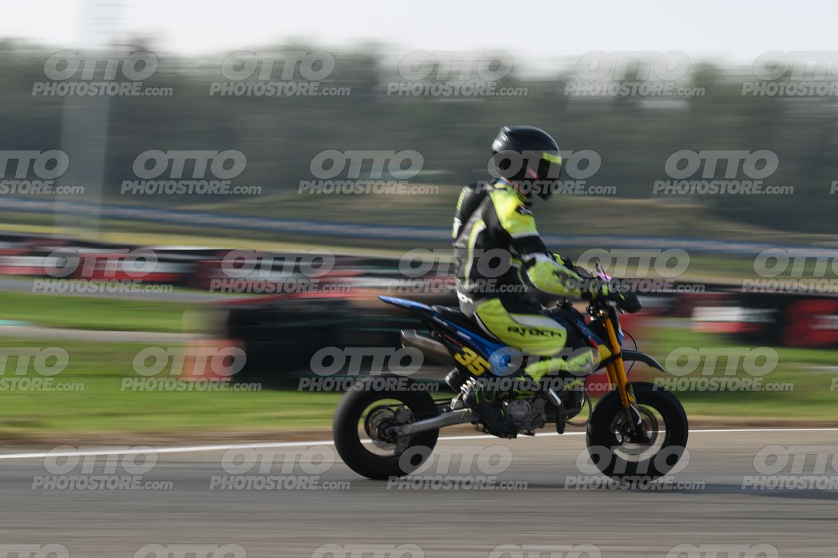PITBIKE 35 · DSH_6110