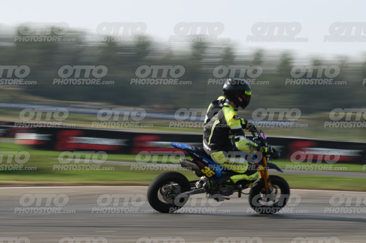 PITBIKE 35 · DSH_6111