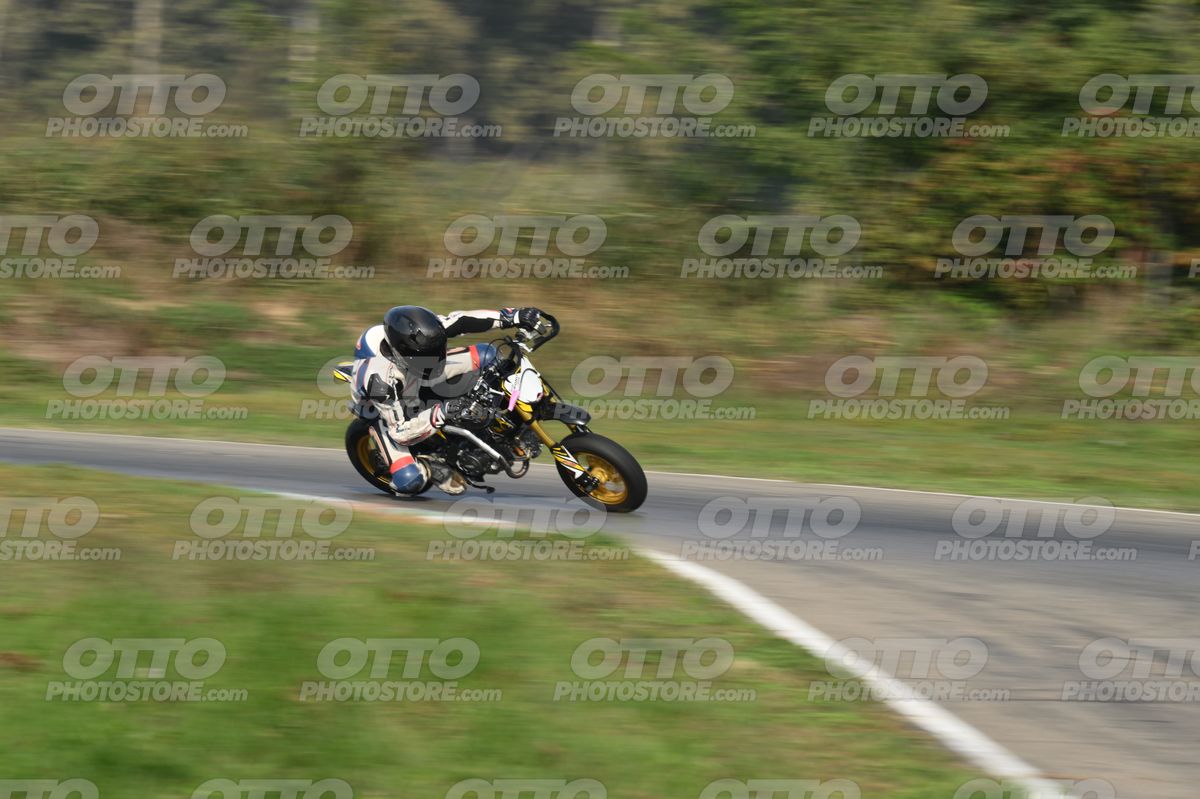 PITBIKE WHITE black - PITBIKE · DSH_6143