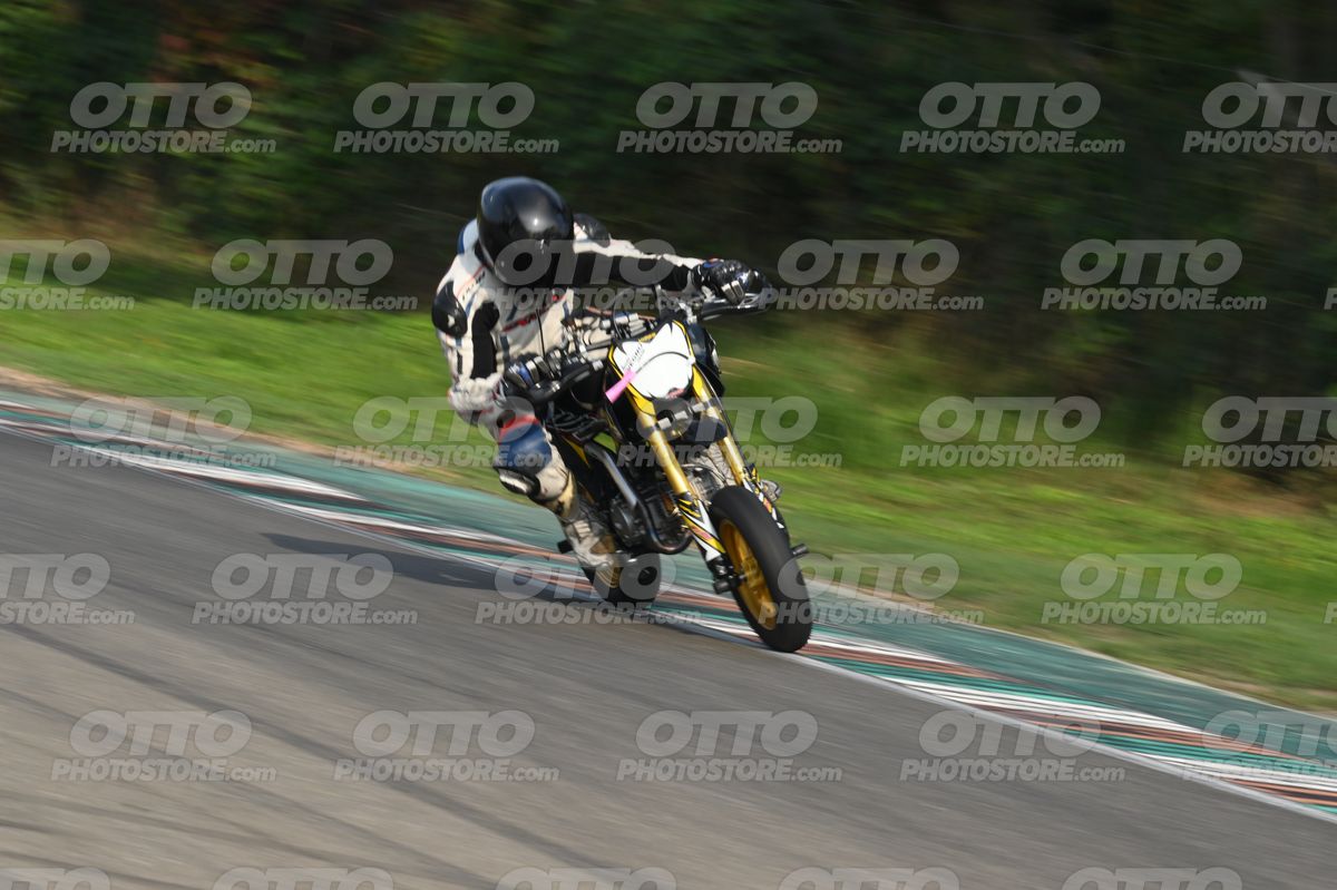 PITBIKE WHITE black - PITBIKE · DSH_6146